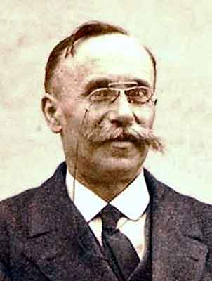 portrait du pasteur Gdon Benoit